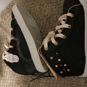 AWSOME KID SHOES(FREE SHIPPING)